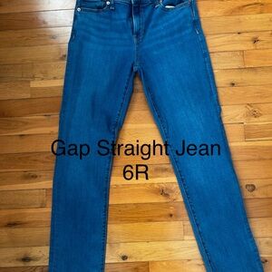 GAP Straight-Leg Jeans in Medium Blue Wash